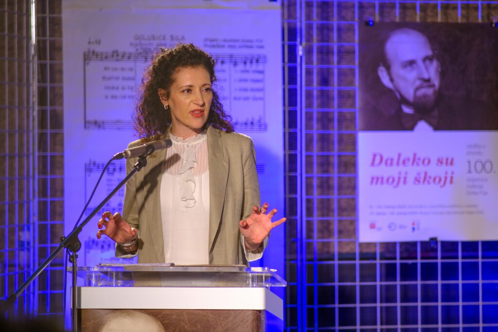 Head of the NSK Music Collection Dr Tatjana Mihalić.