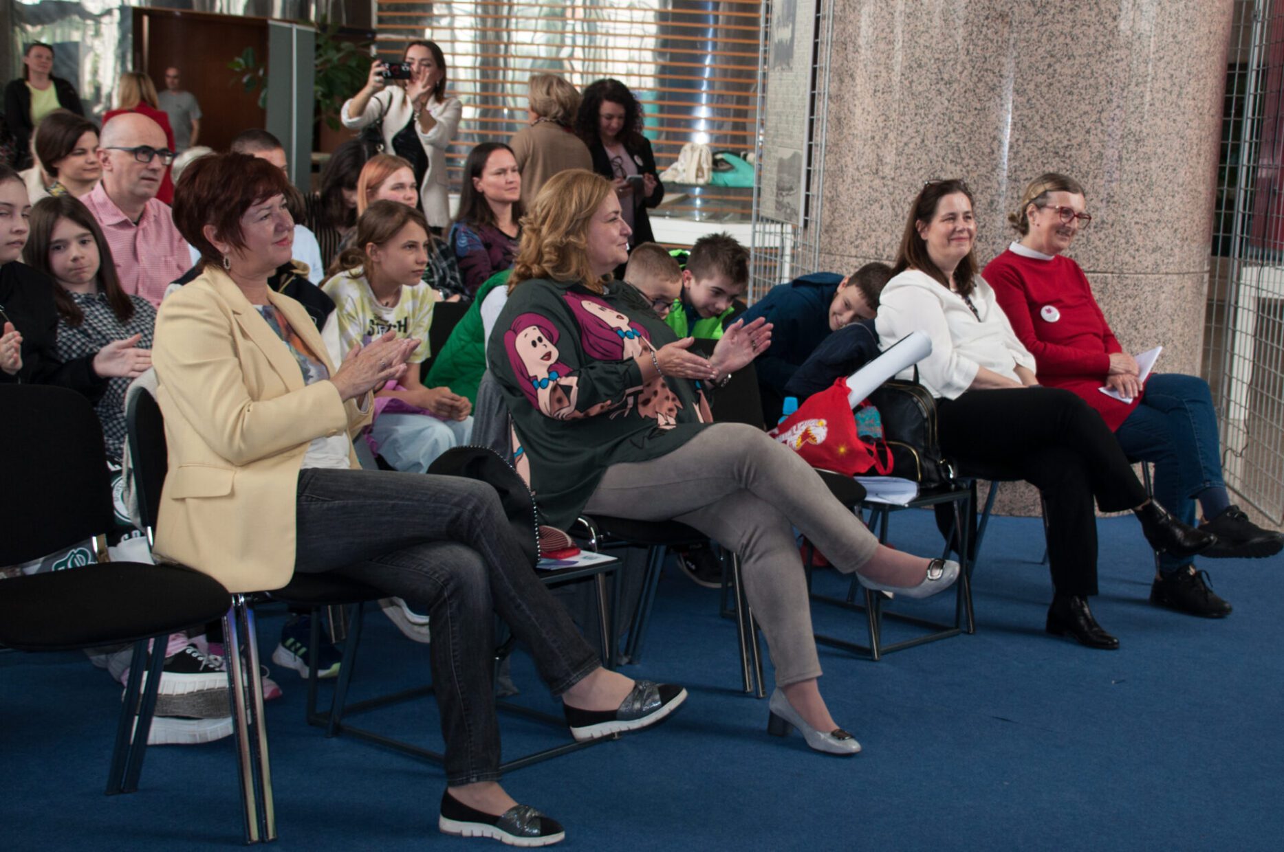 Sudionici programa „Vilenjaci u potrazi za vremenom“ u organizaciji nacionalne kampanje „I ja želim čitati!“ u Noći knjige 2024.