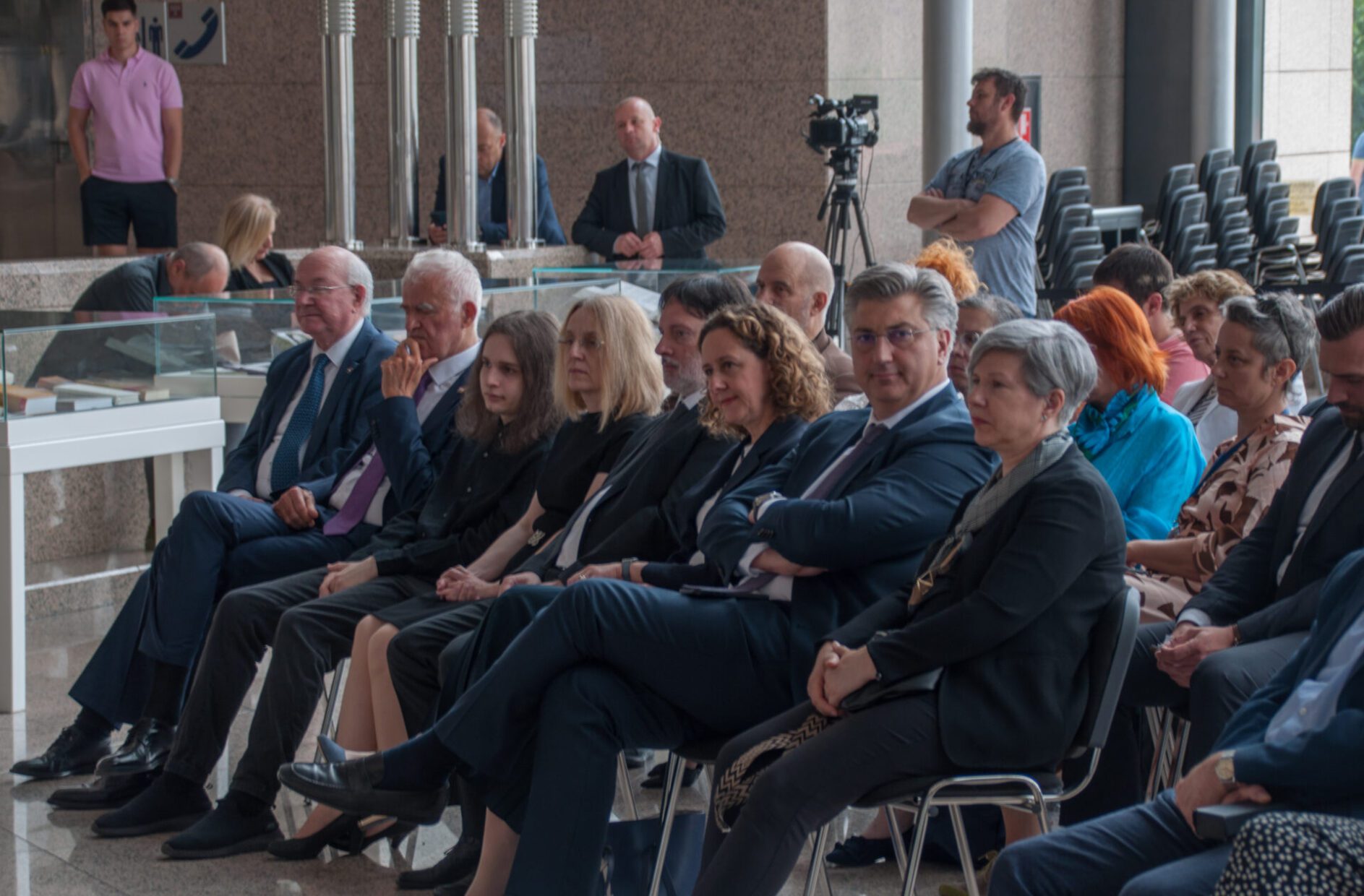 Manifestaciju su uveličali i predsjednik Vlade Republike Hrvatske mr. sc. Andrej Plenković te ministrica kulture i medija dr. sc. Nina Obuljen Koržinek.