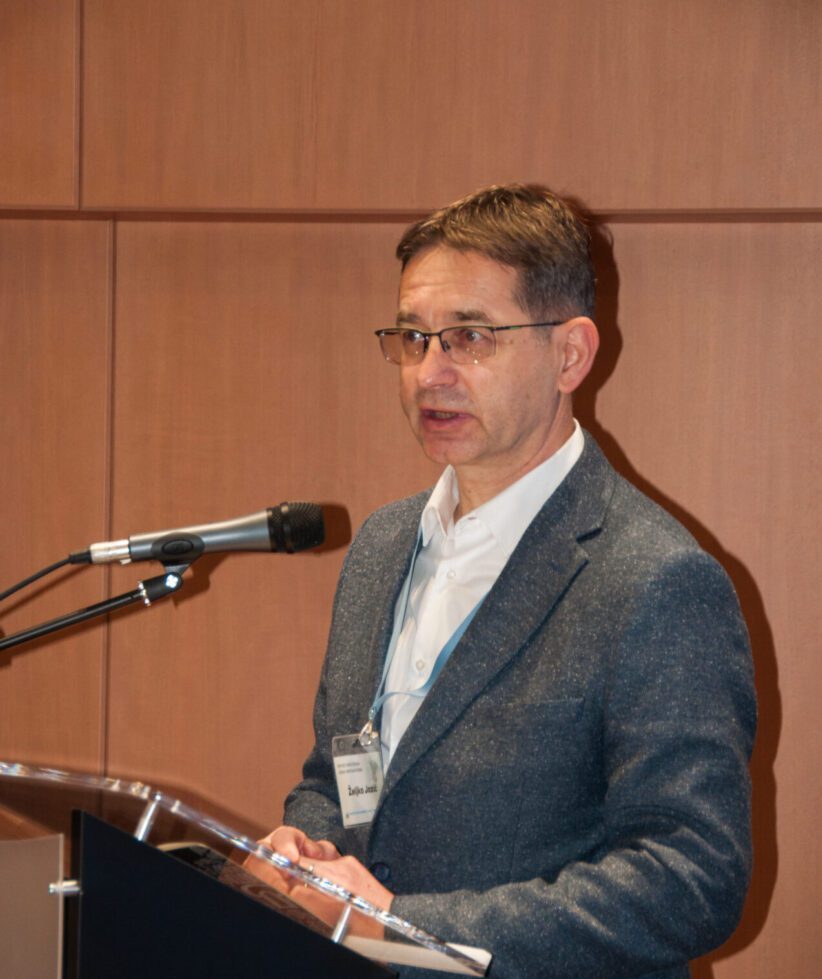 Ravnatelj Instituta za hrvatski jezik dr. sc. Željko Jozić