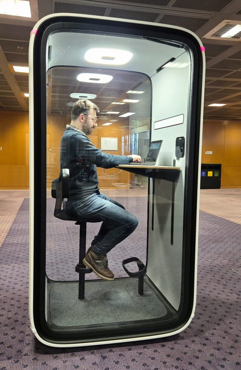 NSK one-person study pod.