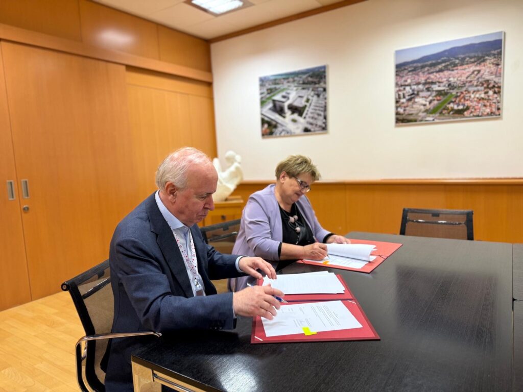 Director of the National Library of Albania Piro Misha and NSK Director General Dr Ivanka Stričević.
