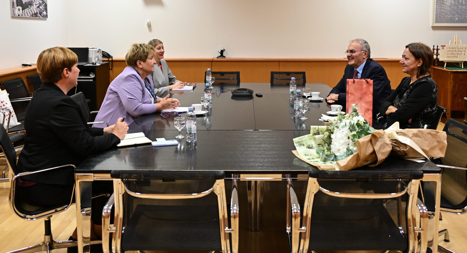 Participants in the meeting of NSK’s staff with the Kosovo delegation.