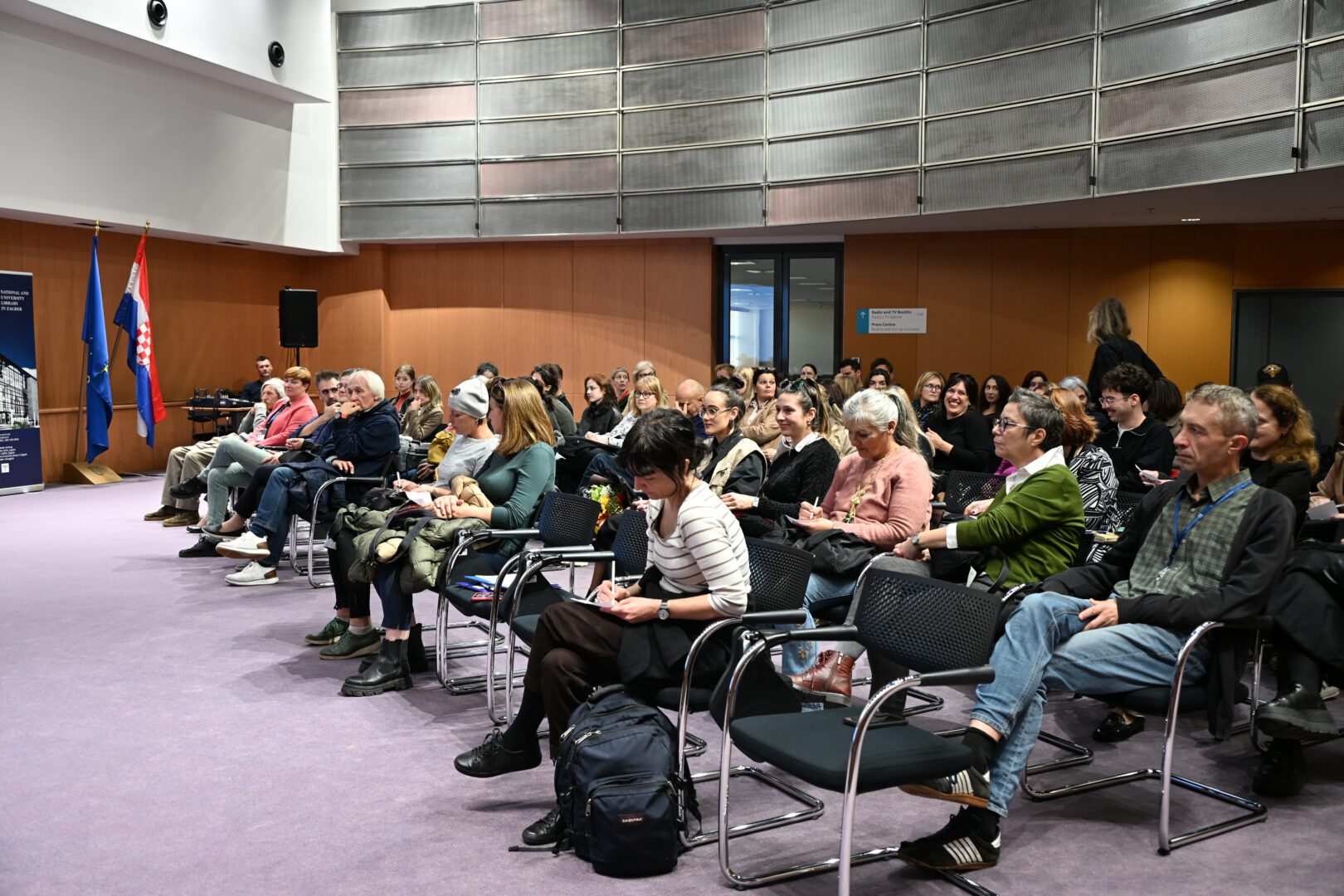 Sudionici programa NSK „Umjetnost između korica: umjetnička knjiga i knjiga umjetnika“.