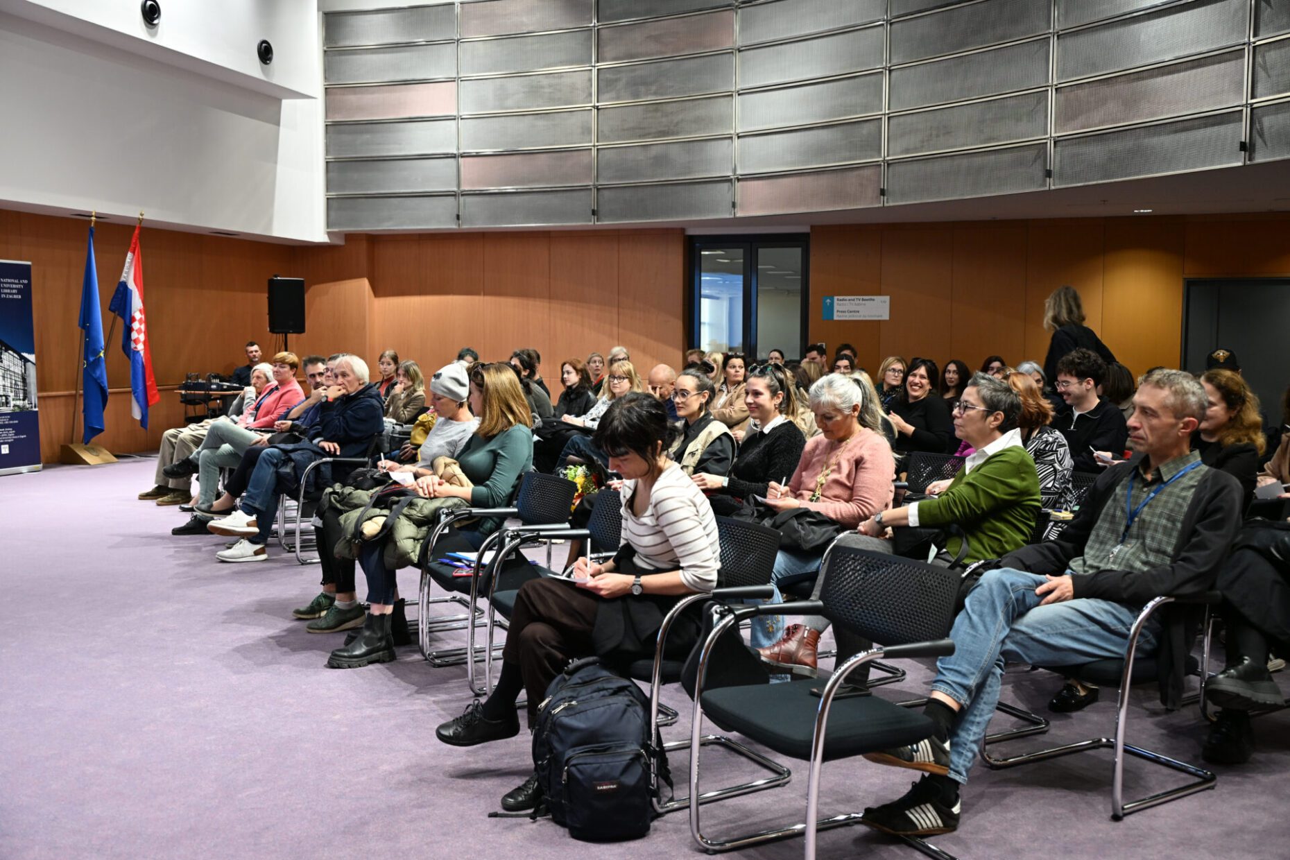 Sudionici programa NSK „Umjetnost između korica: umjetnička knjiga i knjiga umjetnika“.