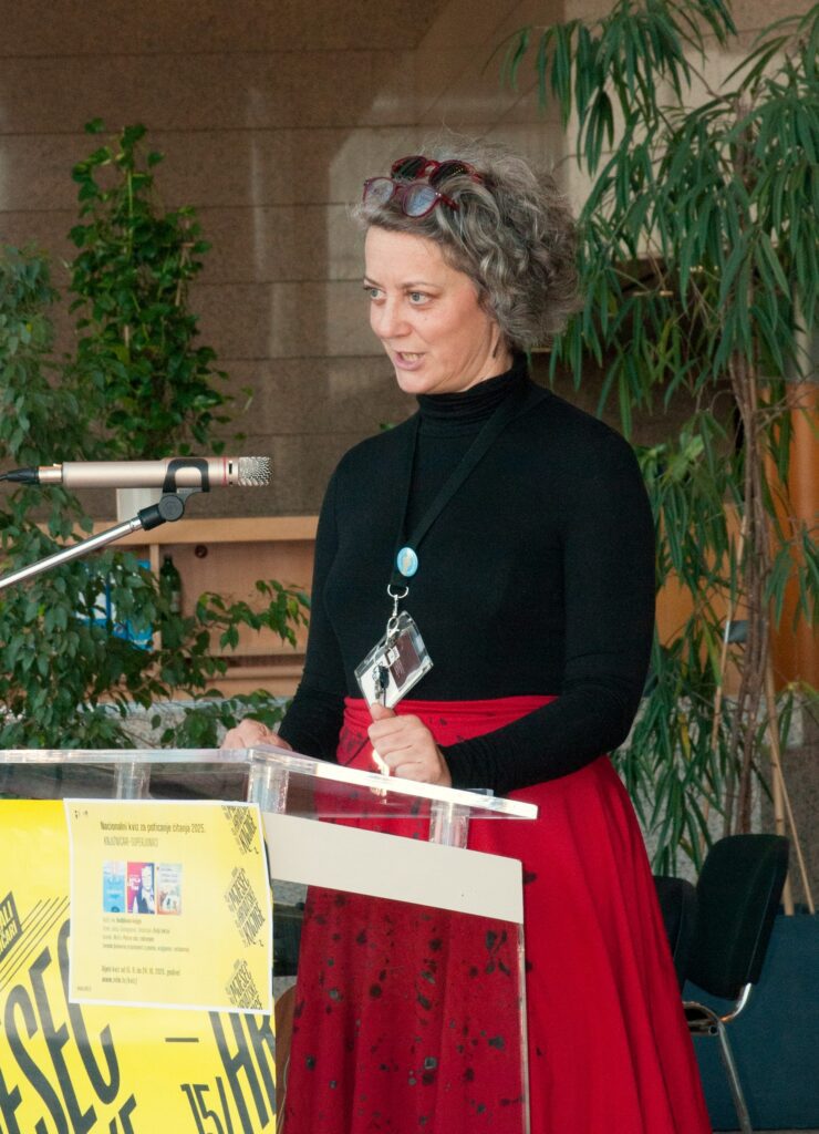 Voditeljica Odjela korisničkih službi Nacionalne i sveučilišne knjižnice u Zagrebu Dorja Mučnjak.