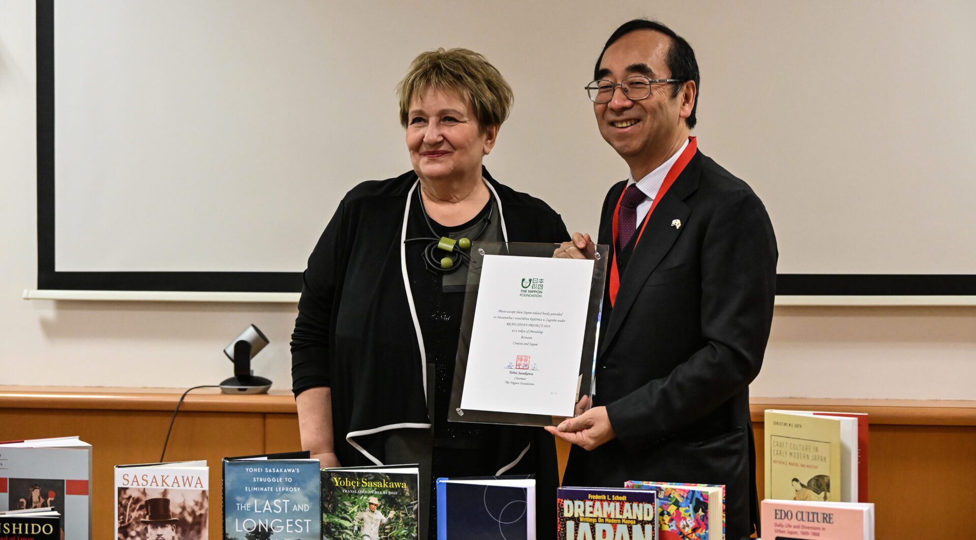NSK Director General Dr Ivanka Stričević and His Excellency Ambassador Extraordinary and Plenipotentiary of the Embassy of Japan to the Republic of Croatia Mitsuhiro Wada.