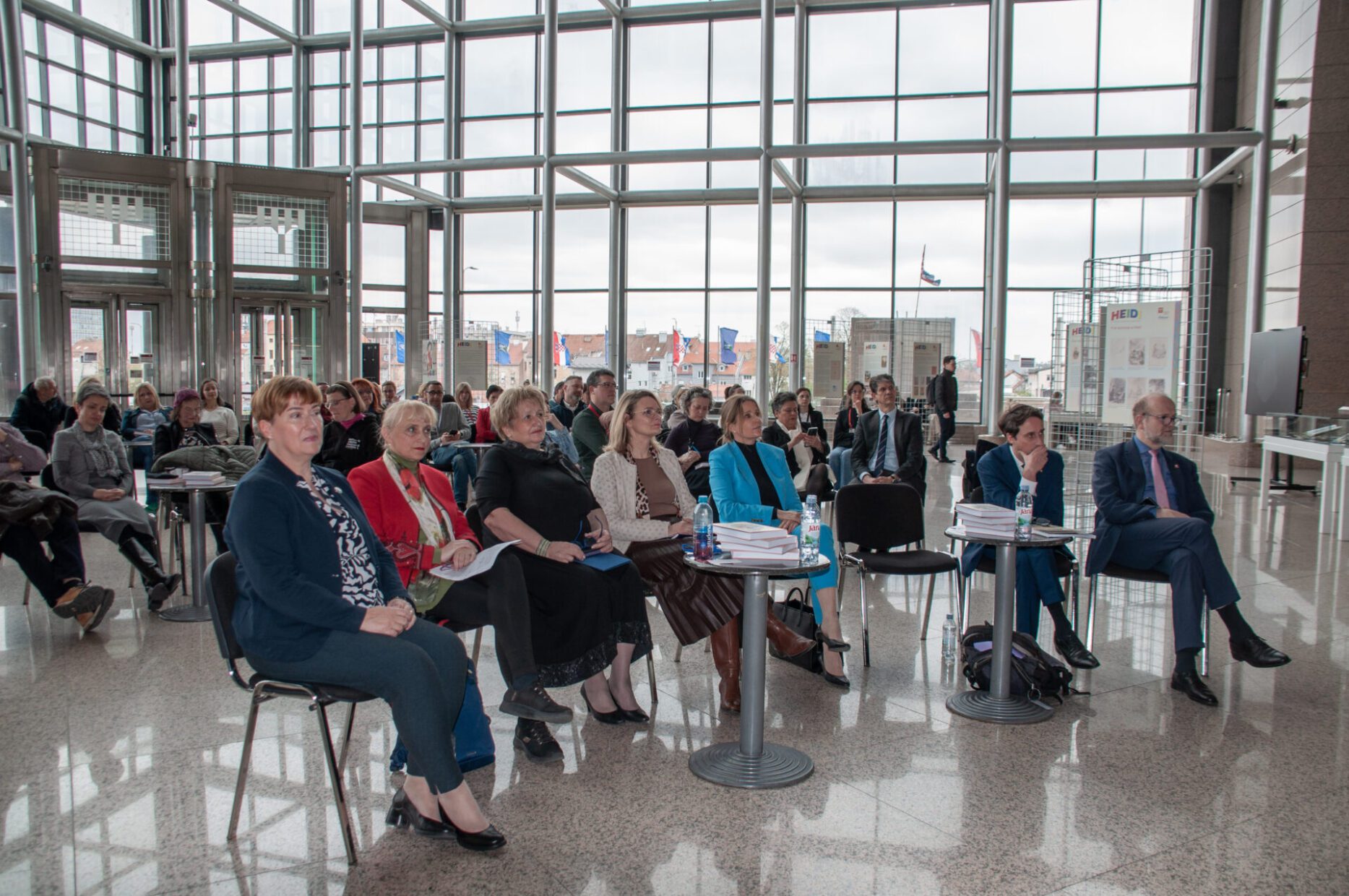 Uzvanici na otvorenju izložbe Heidi: od književne junakinje do svjetske ikone